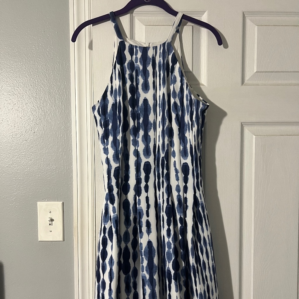 Vince Camuto Blue and White Fit and Flare Dress - Size 6
